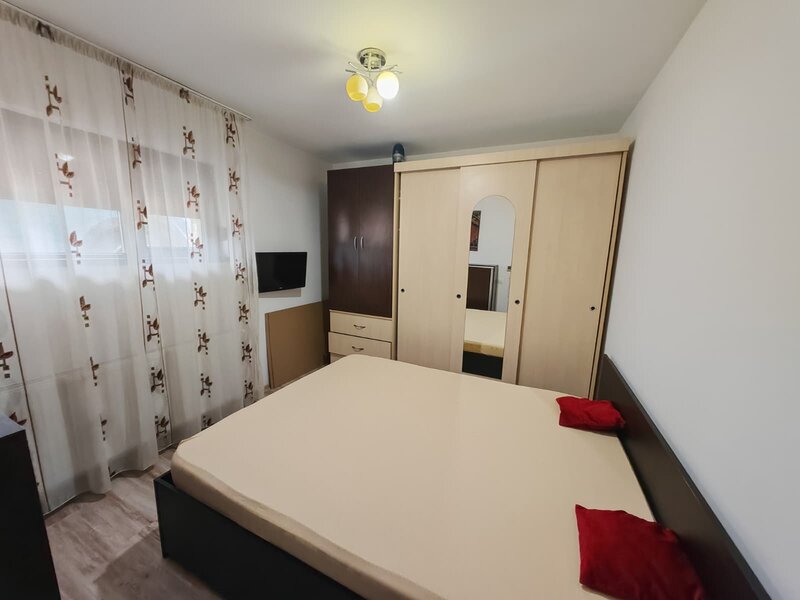 Drumul Fermei 111A -Metrou Berceni Apartament 2 camere tip studio