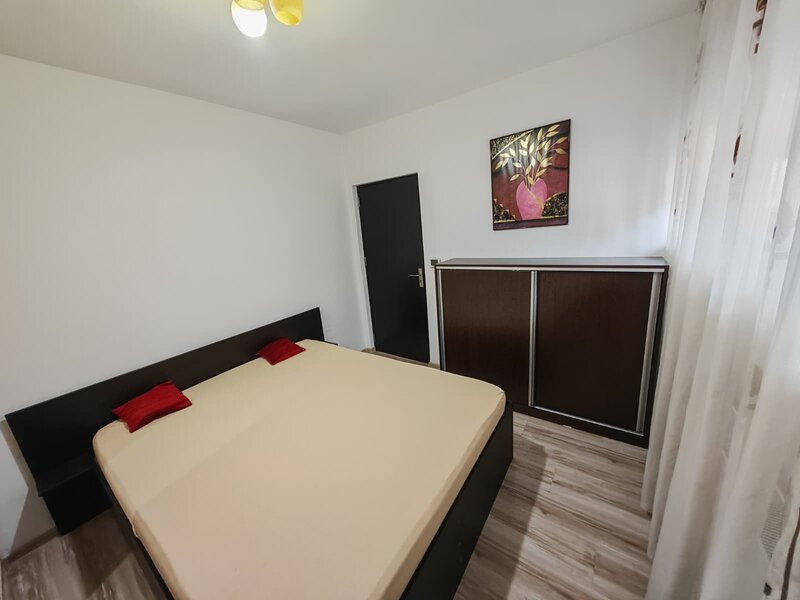 Drumul Fermei 111A -Metrou Berceni Apartament 2 camere tip studio