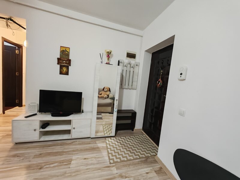 Drumul Fermei 111A -Metrou Berceni Apartament 2 camere tip studio