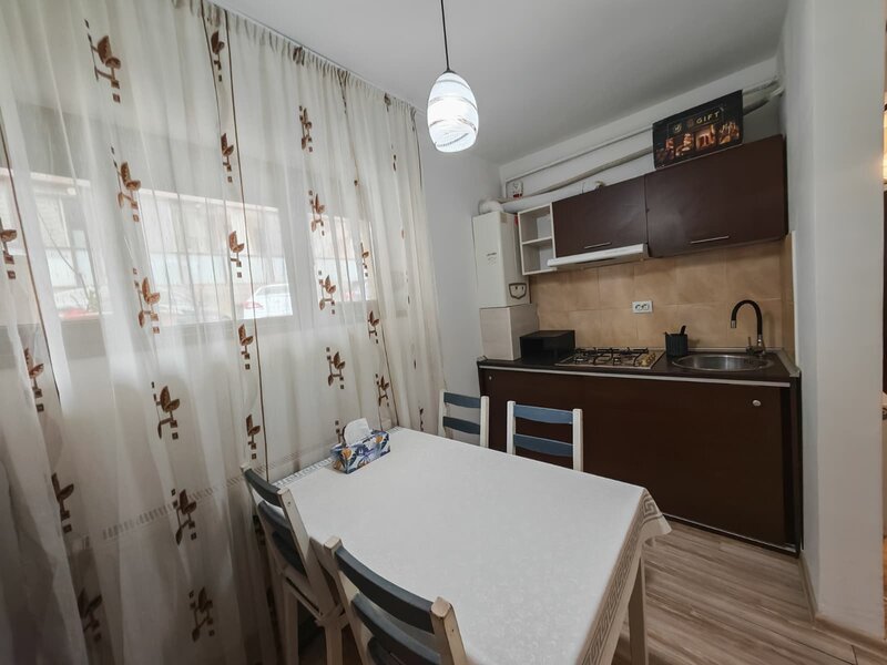 Drumul Fermei 111A -Metrou Berceni Apartament 2 camere tip studio